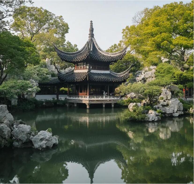 新疆幻柏餐饮有限公司